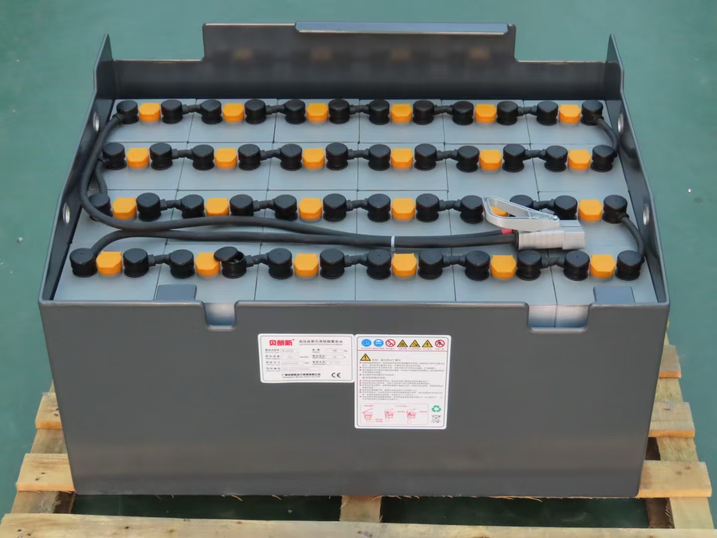 叉車蓄電池租賃模式創(chuàng)新：貝朗斯賦能物流裝備升級